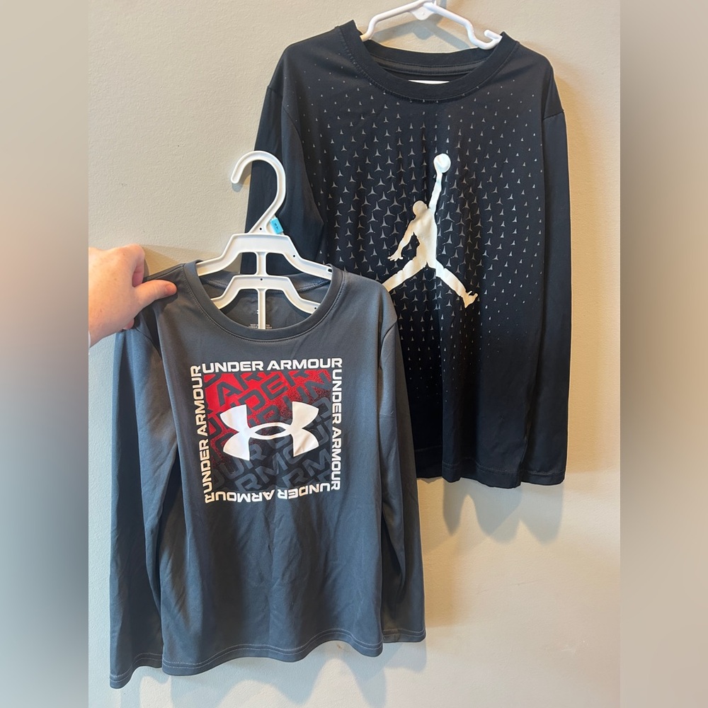 Bundle Under Armour and Air Jordan long sleeve shirt size 7